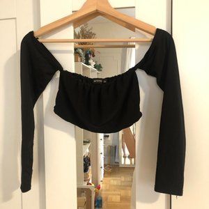 Pretty little things black long sleeve crop top